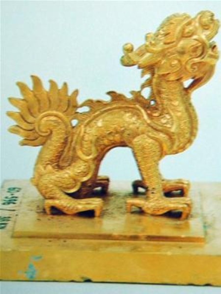 Chiêm ngưỡng báu vật của vua chúa Việt (Phần 1) ảnh 4