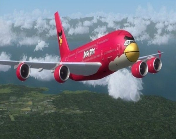 Máy bay được vẽ họa tiết trò chơi nổi tiếng Angry Bird của Apple.