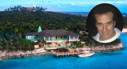 Ảo thuật gia David Copperfiled đã chi tiền mua đảo Musha ở Bahamass. Đây là nơi Penelope Cruz và Serget Brin từng tổ chức đám cưới