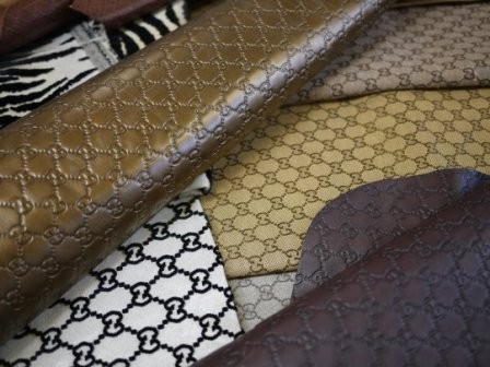 Hàng tấn vải, da và nguyên liệu sản xuất được chuẩn bị sẵn trong nhà máy của Gucci