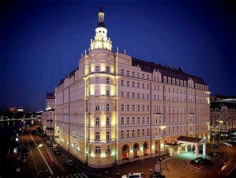 1.Matxcơva (Nga): Thủ đô Matxcơva lần thứ 8 đứng đầu bảng xếp hạng những thành phố có giá phòng khách sạn đắt nhất thế giới.