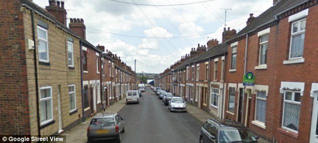 Hơn 5.000 ngôi nhà bị bỏ trống ở Stoke – thành phố lớn nhất ở Stasddffordshire (Anh) từ tháng 1/2001, chính quyền địa phương hết sức đau đầu với việc sửa chữa các căn nhà.