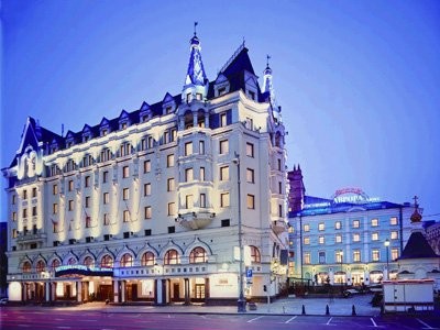 Khách sạn Marriott Royal Aurora: Đây là khách sạn có trung bình giá phòng 700 USD/đêm
