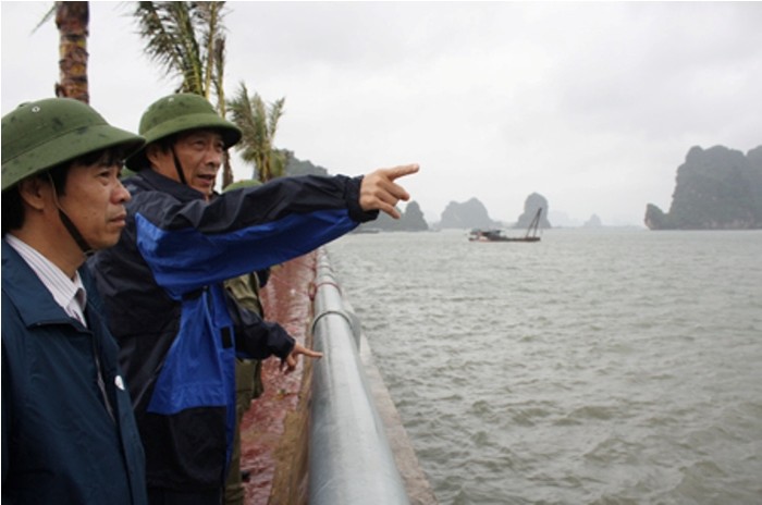 Ông Nguyễn Văn Đọc, Chủ tịch UBND tỉnh trực tiếp chỉ đạo công tác phòng chống bão.