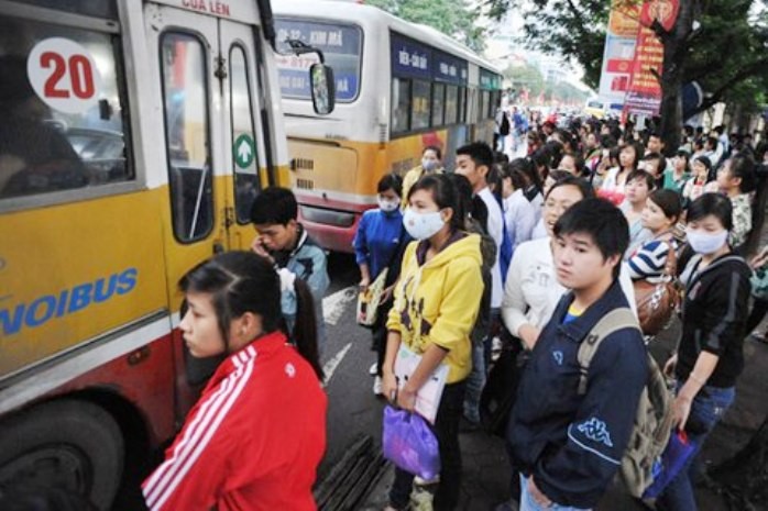 Giá vé xe buýt tại Hà Nội chuẩn bị tăng. (Ảnh: VnExpress)