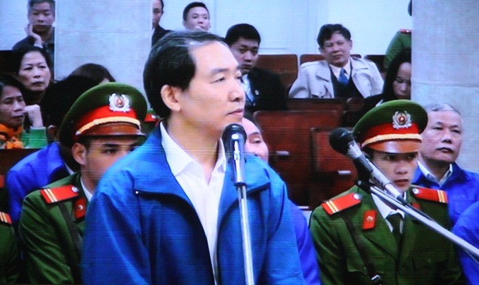 Dương Chí Dũng tại phiên tòa sáng nay.