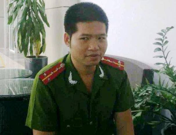 Nguyễn Huy Long giả danh công an.