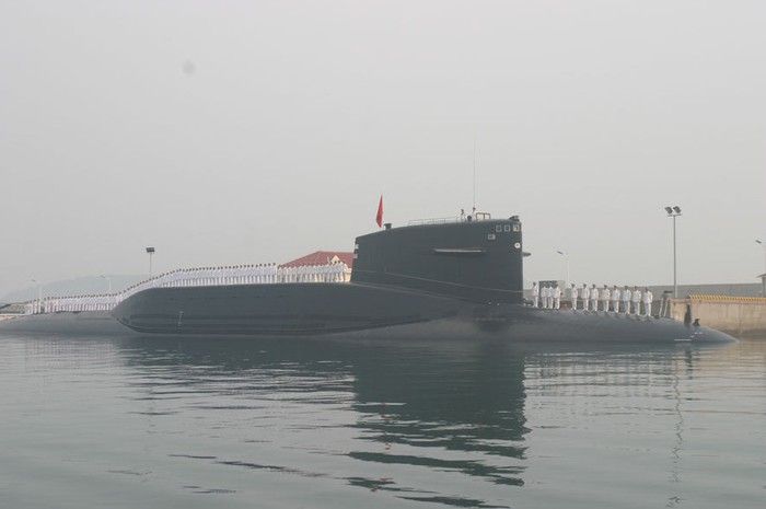 Những bức ảnh về một căn cứ tàu ngầm của Hạm đội Bắc Hải cũng đã được các tở báo, chuyên trang quân sự của Trung Quốc đăng tải.