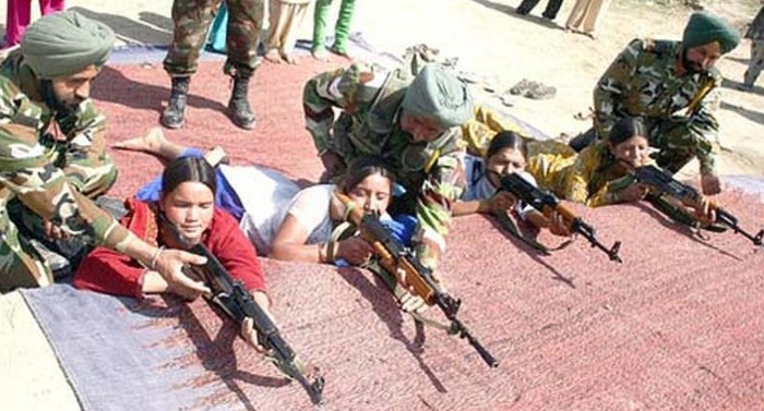 Lực lượng dân quân tự vệ của Ấn Độ tại khu vực Kashmir.