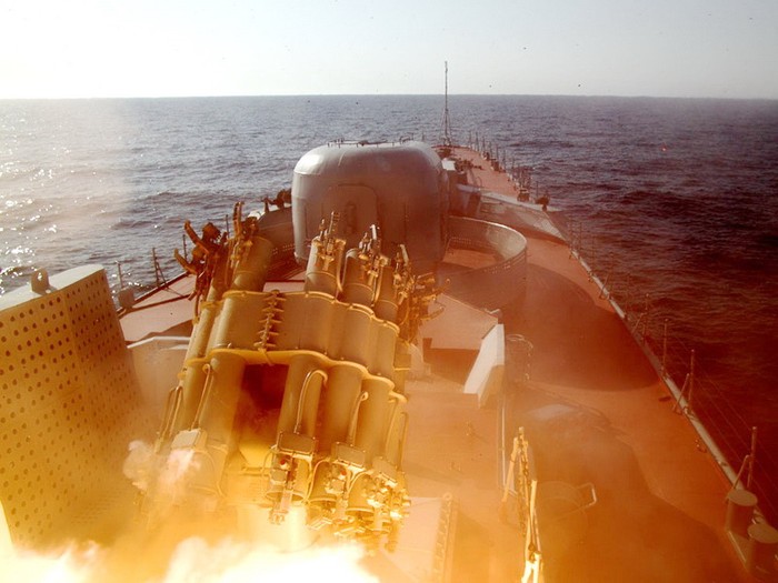 Hỏa lực bắn từ tàu chiến của Hải quân Ucraina trong tập trận.