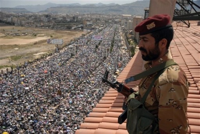 Đoàn biểu tình chống đối Tổng thống Yemen Ali Abdullah Saleh