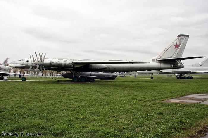 Tu-95K