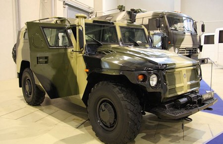 Xe bọc thép Tiger-M, cũng là một biến thể mới của dòng xe Tiger của Nga.