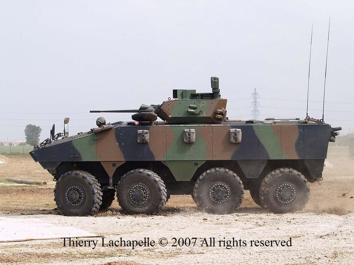 Xe chiến đấu chở bộ binh VBCI 8 bánh dành cho Lục quân.