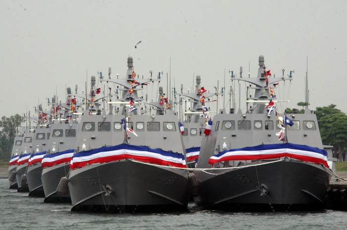Tàu chiến tang mình mang tên lửa lớp Kuang Hua VI do Đài Loan tự chế tạo.