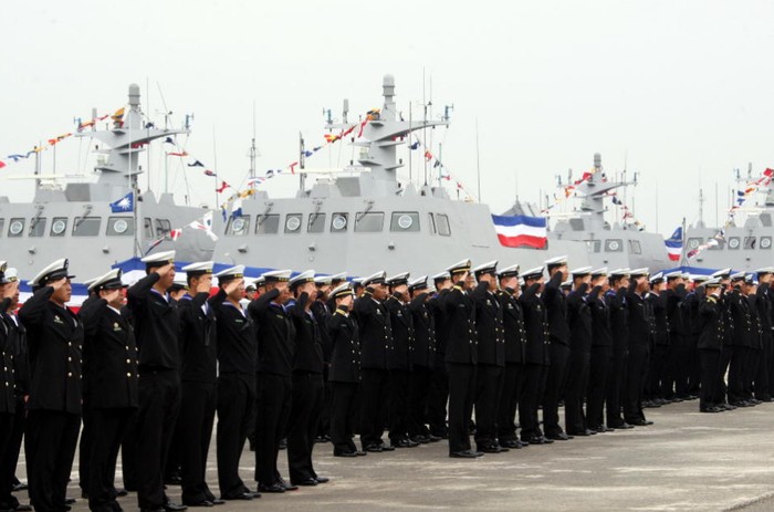 Tàu chiến tang mình mang tên lửa lớp Kuang Hua VI do Đài Loan tự chế tạo.