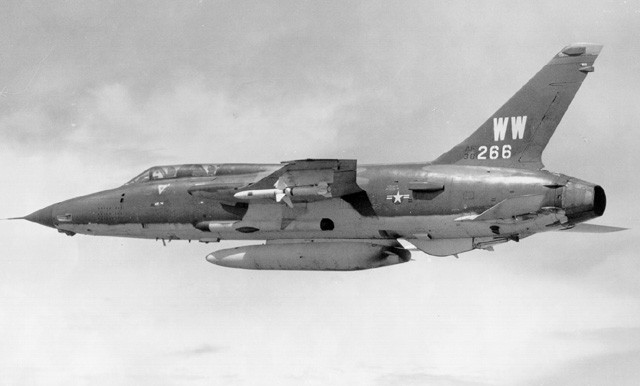 Republic Aviation Company F-105 Thunderchief (Mỹ)