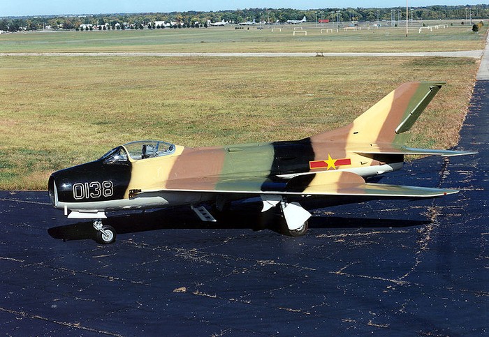 Mikoyan-Gurevich MiG-19 (Liên Xô)