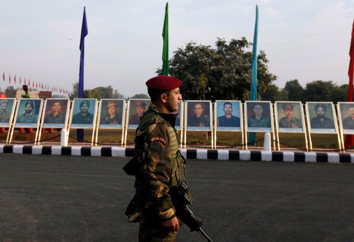 Diễu binh phô diễn sức mạnh quân sự tại thủ phủ New Delhi, Ấn Độ ngày 15/1