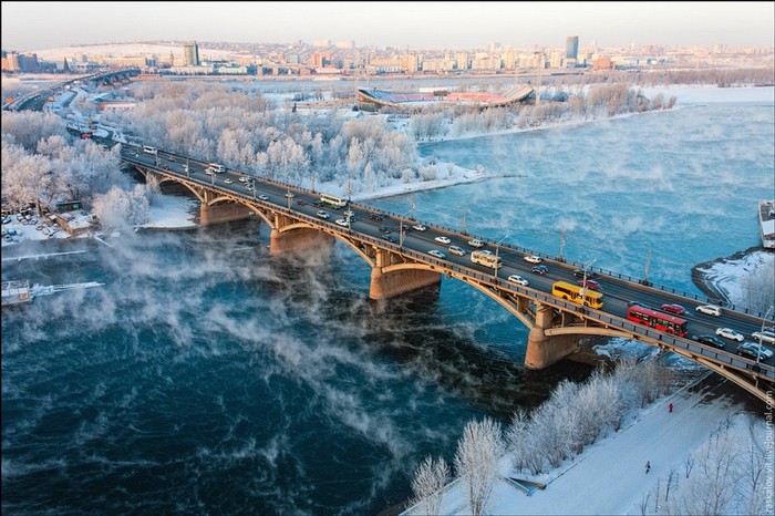 Nhiệt độ trung bình ở Krasnoyarsk luôn dao động ở mức âm vài chục. Trong những ngày qua, tại Krasnoyarsk, người ta đo được nhiệt độ ngoài trời ở mức – 30 độ C.