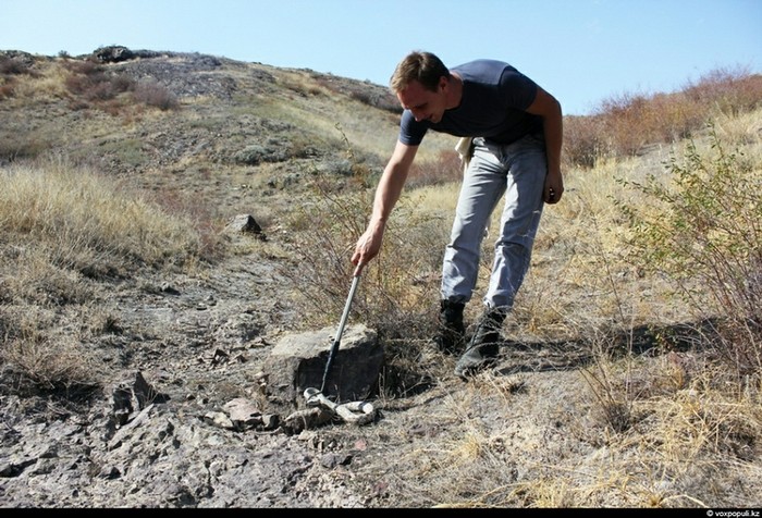 Theo chân thợ săn rắn độc ở Kazakhstan ảnh 7