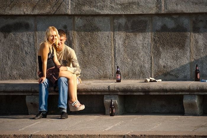 Những nụ hôn lãng mạn trên phố phường Moscow ảnh 4