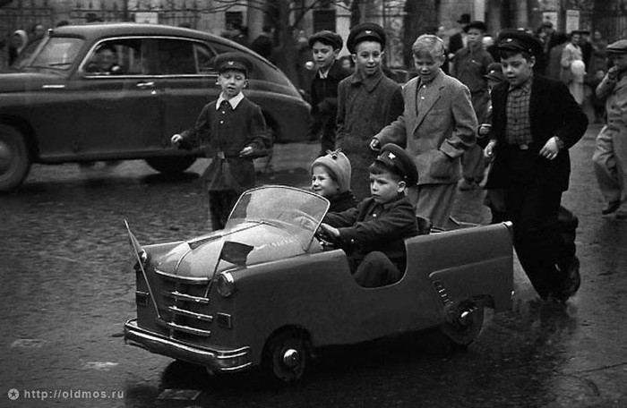 Moscow: Trên phố Gorky năm 1958