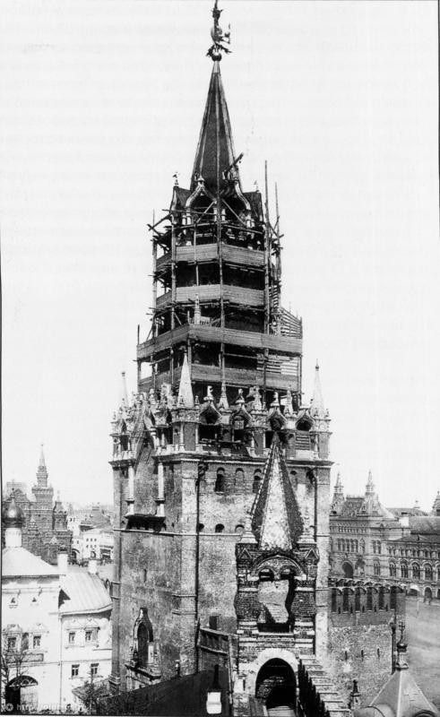 Khôi phục tháp Spasskaya ở Kremlin, 1912
