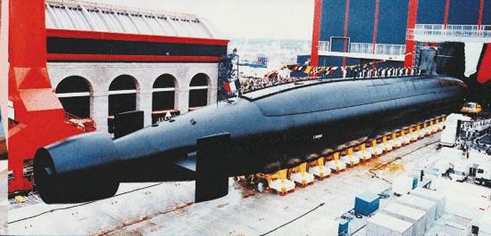 Tàu ngầm NG-SSBN S-616 "Le Triomphant"