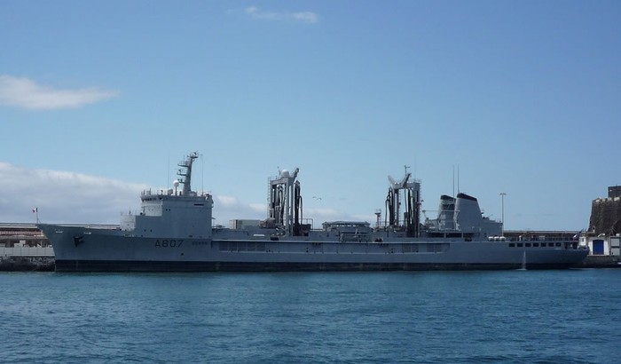 Tàu bảo đảm BCR A-607 "Meuse"