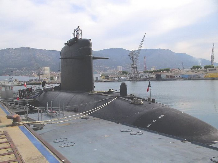 Tàu ngầm tấn công SSN S-604 "Emeraude"