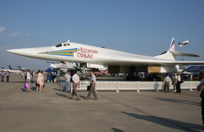 Chiếc Tu-160 đặc biêt được đặt theo tên Vasily Sen'ko