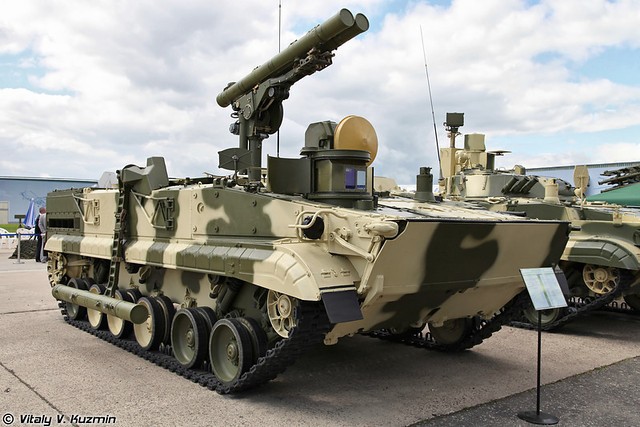Xe chiến đấu bánh xích gắn tên lửa chống tăng 9K123 Khrizantema-S
