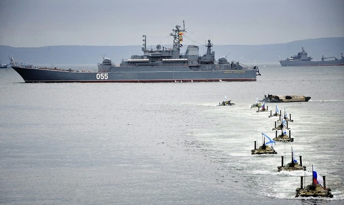Những hình ảnh ấn tượng trong "Ngày Hải quân" tại Nga 29/7/2012