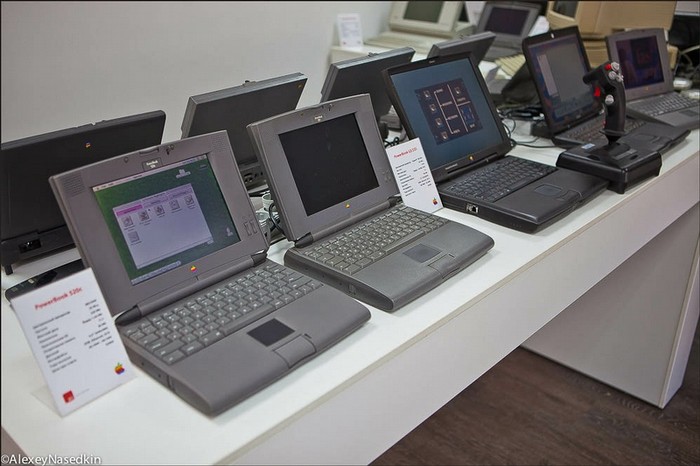 Những chiếc laptop Apple đầu tiên