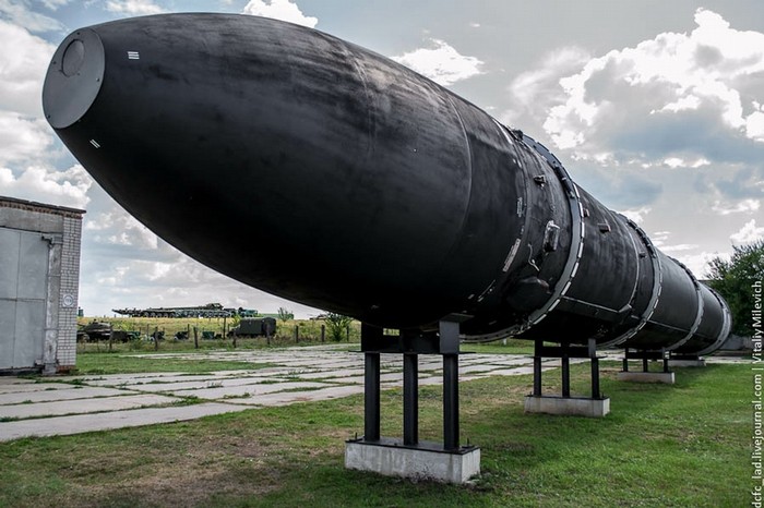 Tên lửa đạn đạo RS-20 “Voevoda”, NATO định danh là SS-18 “Satan”.