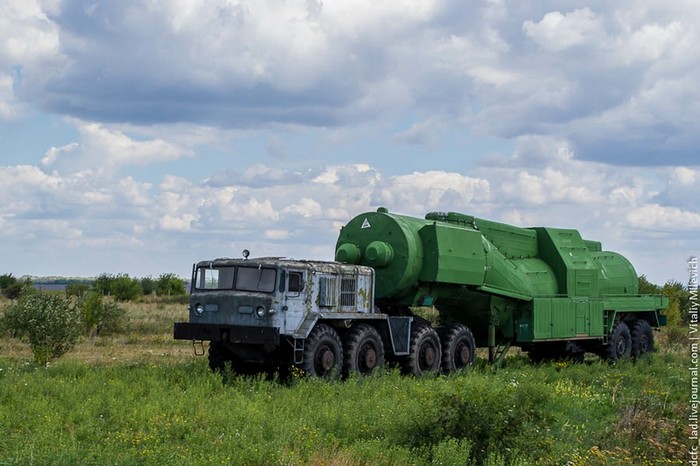 Những chiếc xe tải dùng để chở tên lửa đạn đạo này chỉ được sử dụng đúng 2 lần kể từ khi chúng được chế tạo