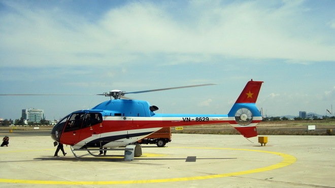 Máy bay trực thăng huấn luyện EC-120 của Việt Nam.
