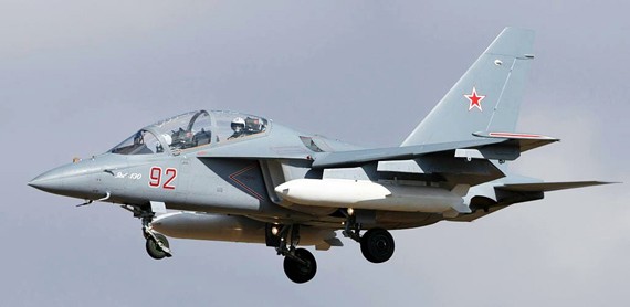 Máy bay huấn luyện chiến đấu Yak-130 do Nga chế tạo.