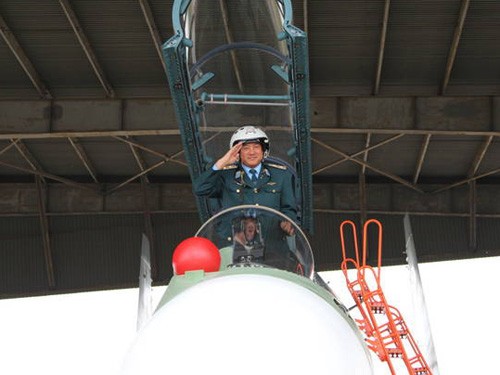 Trung tướng Phương Minh Hoà, Tư lệnh Quân chủng Phòng không - Không quân, trong kiểm tra, thị sát máy bay Su-30MK2