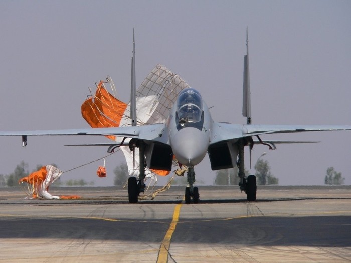 Máy bay tiêm kích Su-30MKI do Nga sản xuất (ảnh minh họa)