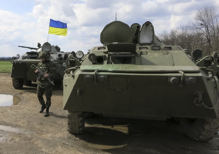 Lính Ucraine đóng ở Barvenkovo, Kharkiv, miền Đông