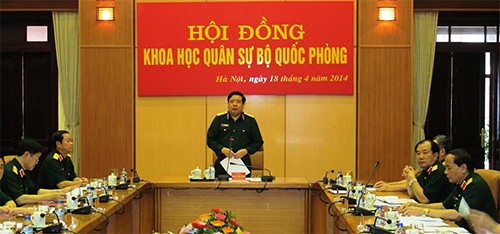 Đại tướng Phùng Quang Thanh chủ trì phiên họp Hội đồng KHQS Bộ Quốc phòng. Ảnh: qdnd.vn