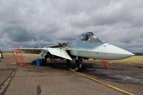 Chiếc máy máy bay T-50 của Nga gặp nạn