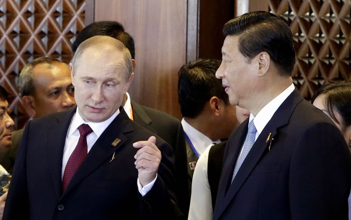 Tổng thống Putin và Chủ tich TQ Tập Cận Bình trong một lần gặp gỡ