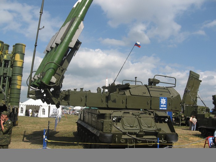 Tên lửa Buk do Nga sản xuất
