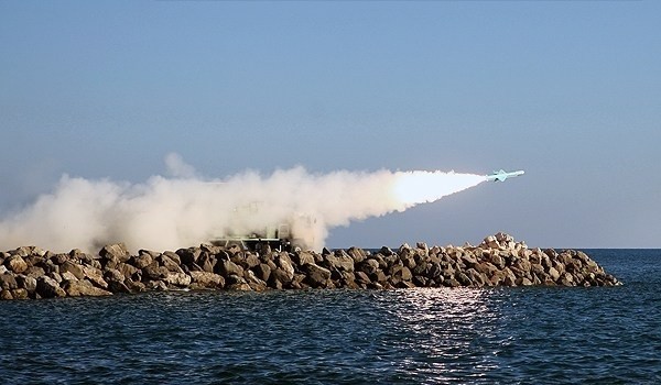 Tên lửa hành trình Iran vừa bắn thử