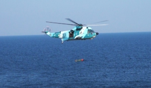 Ngư lôi mới của Iran bắn từ máy bay trực thăng