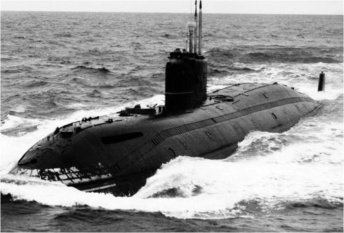 Chiếc tàu ngầm 380 trước đây của Ucraine phục vụ trong đội hình Hạm đội Thái Bình Dương của Hải quân Liên Xô
