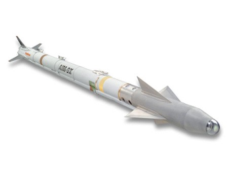 Tên lửa không-đối-không AIM-9X-2 phiên bản Sidewinder của Hải Quân Mỹ